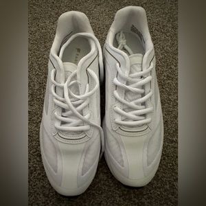 Brand new Fabletics woman’s sneakers.  Size 8